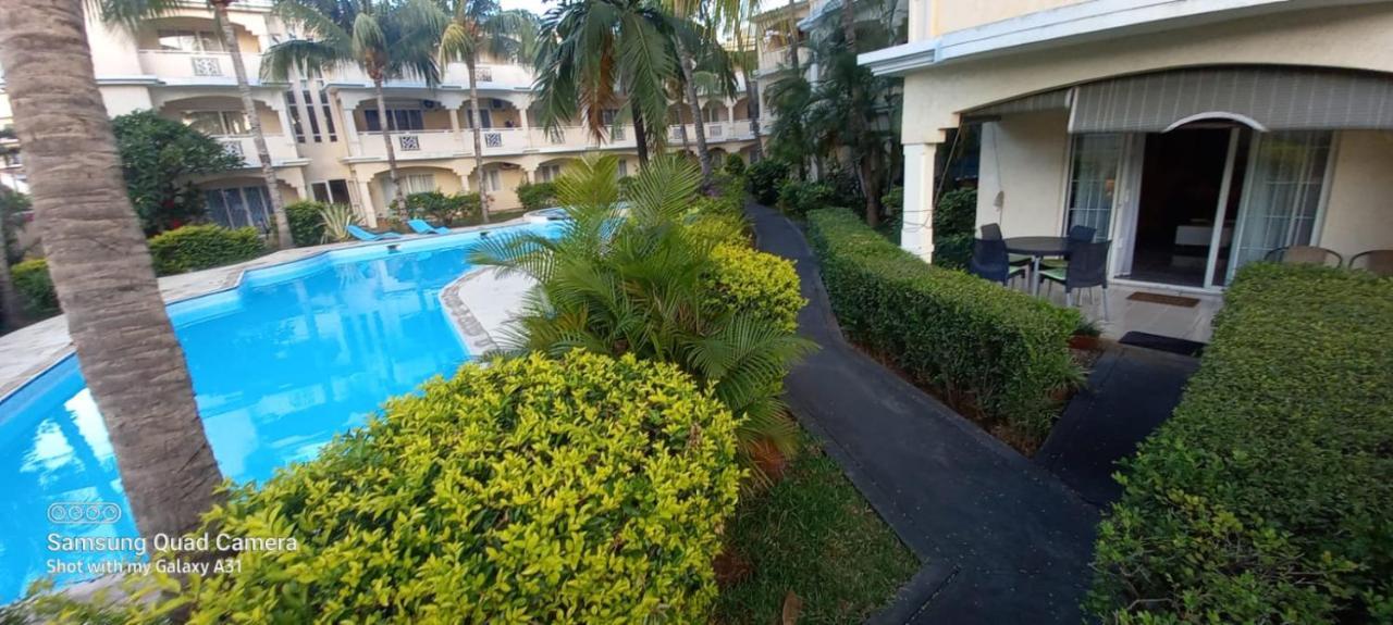 Opp Swimming Poll, Ground Floor, Flic-en-Flacq Exterior foto